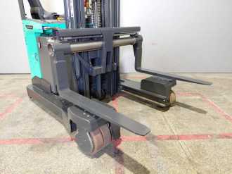 Használt targonca MITSUBISHI RBM25 N3 ELEKTRO SCHUBMASTSTAPLER (13075892)