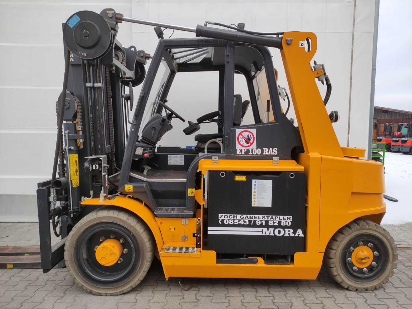 Használt targonca MORA EP100RAS ELEKTRO VIERRADFRONTSTAPLER (12734010)
