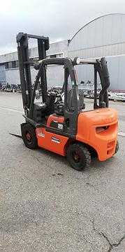 Használt targonca NISSAN FD02A200 DIESEL VIERRADFRONTSTAPLER (12887855)