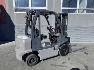 Használt targonca NISSAN FD02A25Q Baujahr 2005/ Stunden 4919 HH 4,75M DIESEL VIERRADFRONTSTAPLER (13072022)