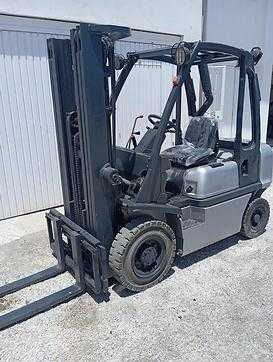 Használt targonca NISSAN FD30 DIESEL VIERRADFRONTSTAPLER (13051301)
