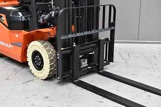 Használt targonca NOBLELIFT CPD18 A 5500 ELEKTRO VIERRADFRONTSTAPLER (13072370)
