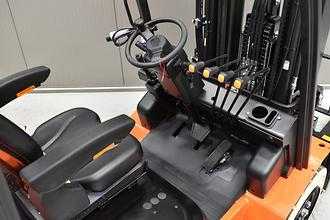 Használt targonca NOBLELIFT CPD38 A 4800 ELEKTRO VIERRADFRONTSTAPLER (13072846)