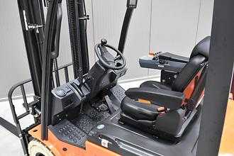 Használt targonca NOBLELIFT FE4P20Q 3300 ELEKTRO VIERRADFRONTSTAPLER (13072879)