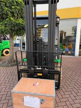 Használt targonca NOBLELIFT FE4P38Q ELEKTRO VIERRADFRONTSTAPLER (13069944)