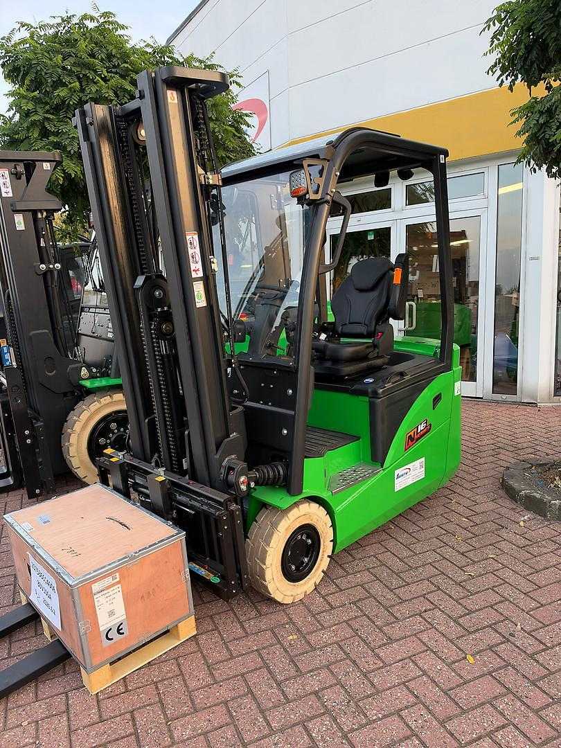 Használt targonca NOBLELIFT FED16N1 ELEKTRO DREIRADFRONTSTAPLER (13070141)