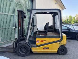 Használt targonca OM XE 40 ELEKTRO VIERRADFRONTSTAPLER (12956008)