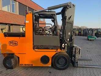 Használt targonca RMF KSBL 100 /950 ELEKTRO VIERRADFRONTSTAPLER (13026415)