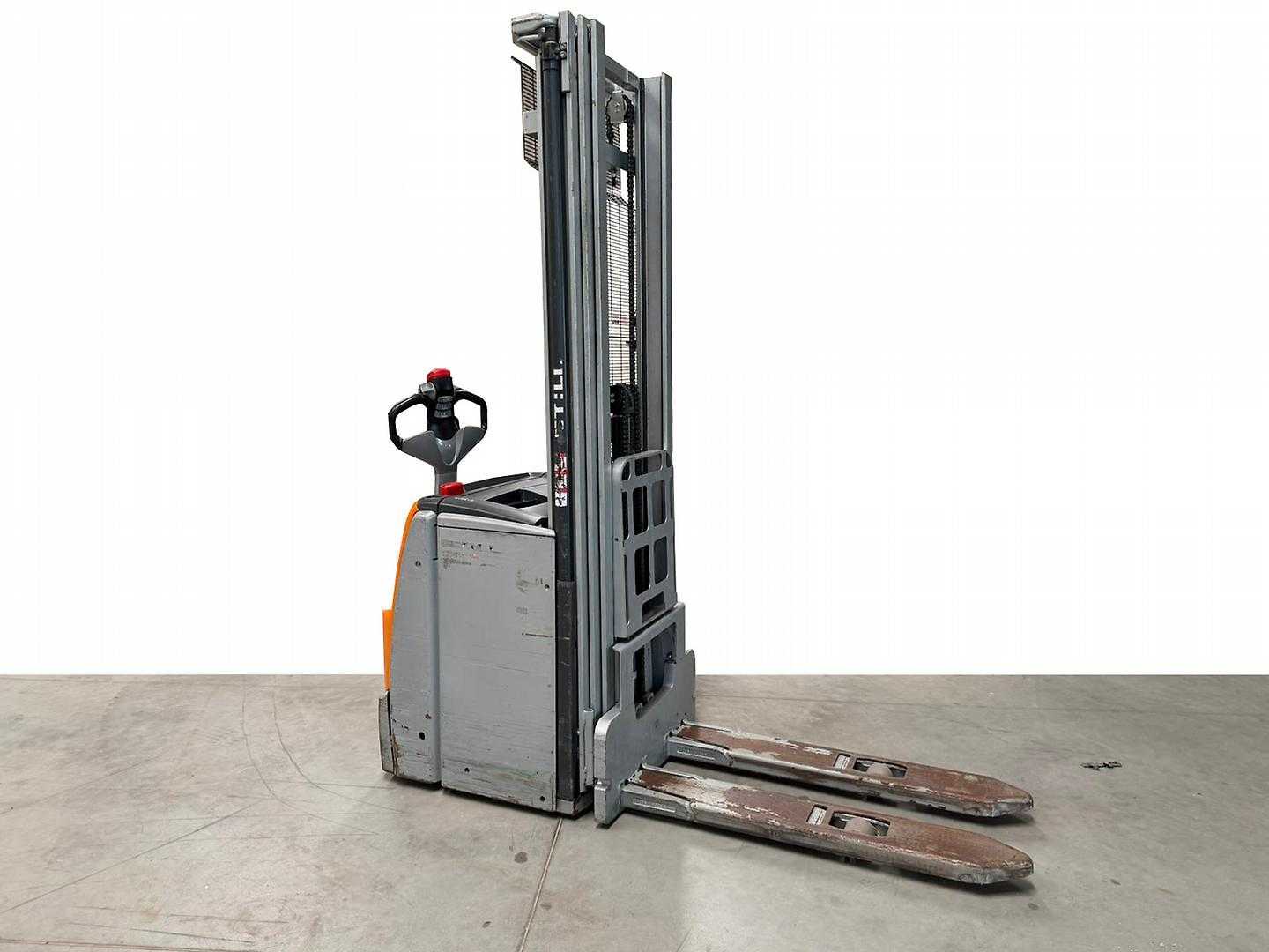 Használt targonca STILL EXV 14 ELEKTRO DREIRADFRONTSTAPLER (13056057)