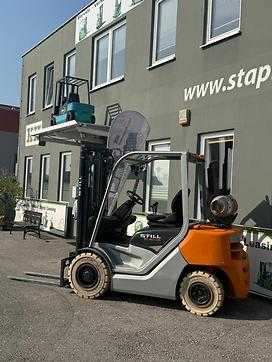 Használt targonca STILL RC 40-25T ELEKTRO VIERRADFRONTSTAPLER (13028205)
