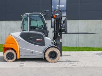 Használt targonca STILL RX 60-80 ELEKTRO VIERRADFRONTSTAPLER (12849899)
