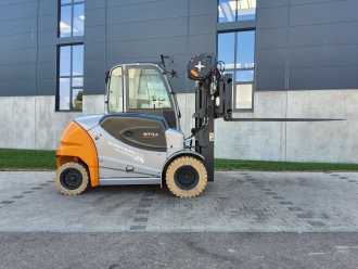 Használt targonca STILL RX 60-80 ELEKTRO VIERRADFRONTSTAPLER (12849901)