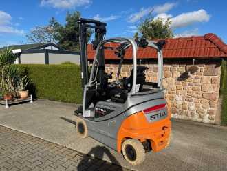Használt targonca STILL RX20-16P_DRIVEIN ELEKTRO VIERRADFRONTSTAPLER (13074799)