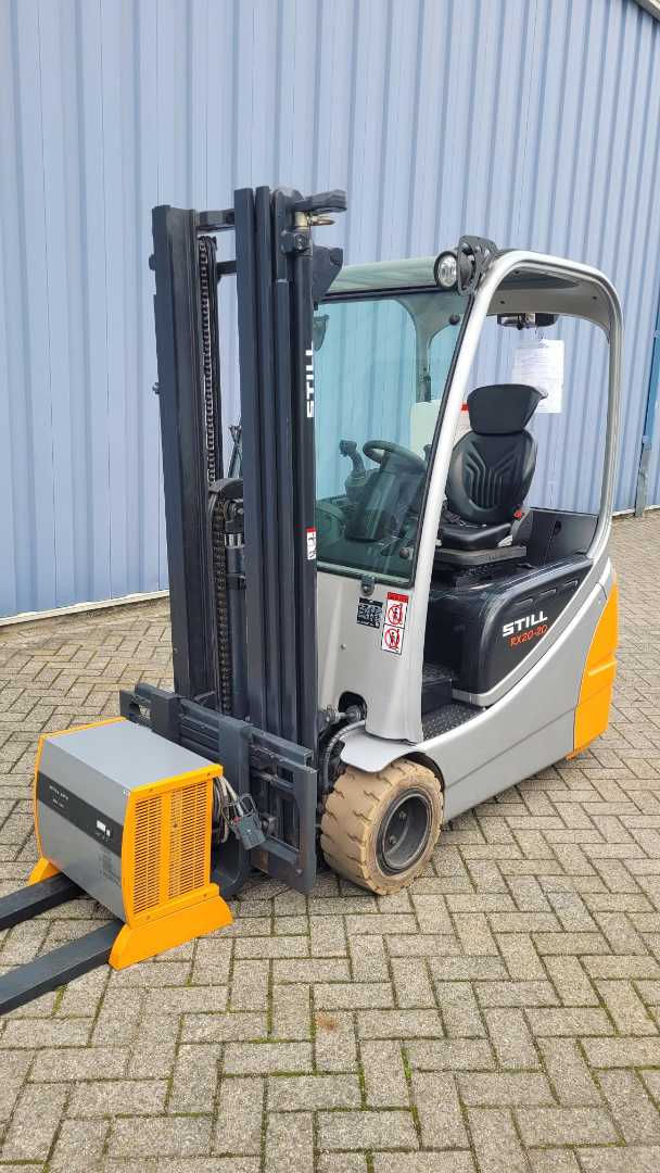 Használt targonca STILL RX20-20NEWBATT!! ELEKTRO DREIRADFRONTSTAPLER (12899338)
