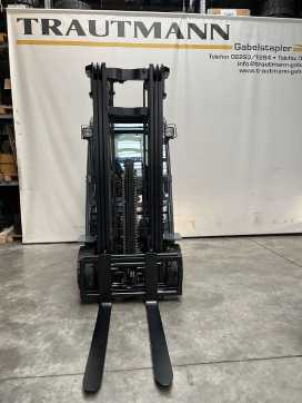 Használt targonca TOYOTA 02-8 FGKF20 GAS VIERRADFRONTSTAPLER (13016550)