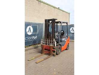 Használt targonca TOYOTA 02-8FDF18 DIESEL VIERRADFRONTSTAPLER (13062907)