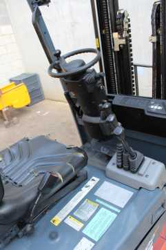Használt targonca TOYOTA 7FBEST15 ELEKTRO DREIRADFRONTSTAPLER (13063096)