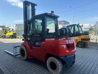 Használt targonca TOYOTA 7FG40 -Wide Positioner + sideshift/New price GAS VIERRADFRONTSTAPLER (13003883)