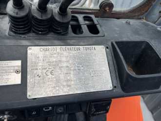 Használt targonca TOYOTA 7FGF30 GAS VIERRADFRONTSTAPLER (13060534)