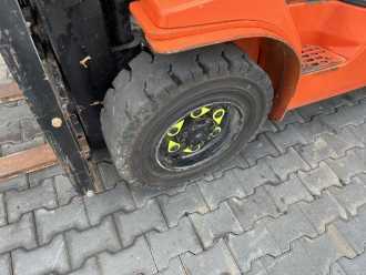 Használt targonca TOYOTA 7FGF30 GAS VIERRADFRONTSTAPLER (13060534)