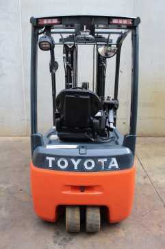 Használt targonca TOYOTA 8FBE16T ELEKTRO DREIRADFRONTSTAPLER (13065194)