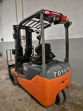 Használt targonca TOYOTA 8FBE20T ELEKTRO DREIRADFRONTSTAPLER (13025283)