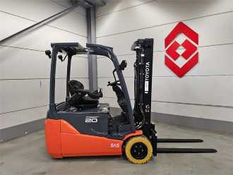 Használt targonca TOYOTA 8FBE20T ELEKTRO VIERRADFRONTSTAPLER (12888376) backdrop