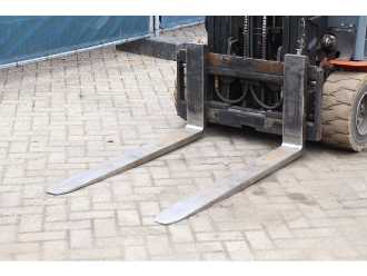 Használt targonca TOYOTA 8FBE20T ELEKTRO VIERRADFRONTSTAPLER (13041332)