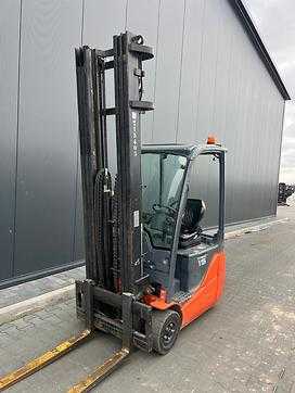 Használt targonca TOYOTA 8FBET15 ELEKTRO VIERRADFRONTSTAPLER (12940930)
