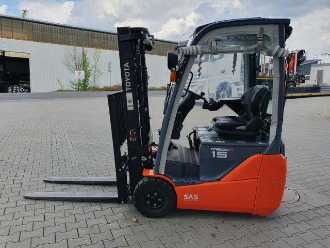 Használt targonca TOYOTA 8FBET15 / Triplex: 4.30m / nur 393h! / SS ELEKTRO VIERRADFRONTSTAPLER (13024783)