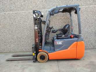 Használt targonca TOYOTA 8FBET16 ELEKTRO DREIRADFRONTSTAPLER (13067291)