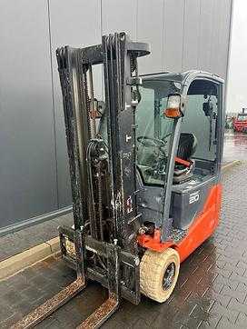 Használt targonca TOYOTA 8FBET20 ELEKTRO VIERRADFRONTSTAPLER (13068688)