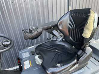 Használt targonca TOYOTA 8FBM20T ELEKTRO VIERRADFRONTSTAPLER (13071260)