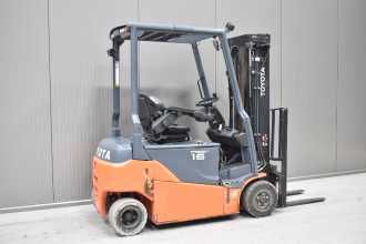 Használt targonca TOYOTA 8FBMK16T /56741/ ELEKTRO VIERRADFRONTSTAPLER (13025437)