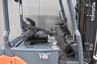 Használt targonca TOYOTA 8FBMK16T /56741/ ELEKTRO VIERRADFRONTSTAPLER (13025437)