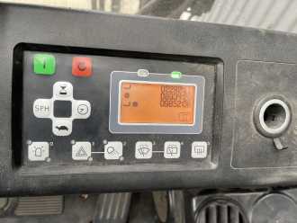 Használt targonca TOYOTA 8FBMT25 ELEKTRO VIERRADFRONTSTAPLER (13065983)