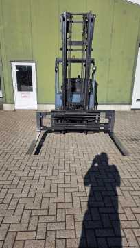 Használt targonca TOYOTA 8FBMT25 ELEKTRO VIERRADFRONTSTAPLER (13073295)