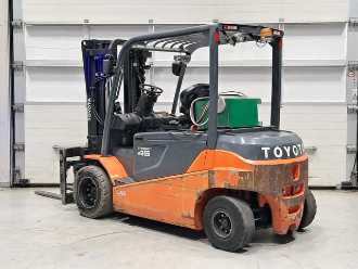 Használt targonca TOYOTA 8FBMT45 ELEKTRO VIERRADFRONTSTAPLER (13038094)