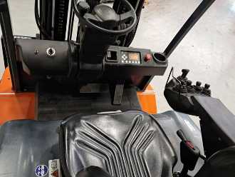 Használt targonca TOYOTA 8FBMT45 ELEKTRO VIERRADFRONTSTAPLER (13046537)