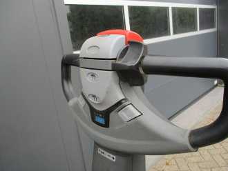 Használt targonca TOYOTA LPE250 ELEKTRO NIEDERHUBWAGENFAHRERSTAND (13071689)