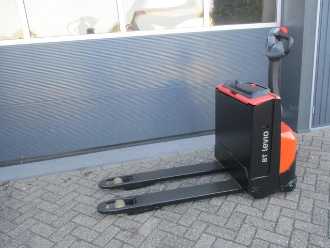 Használt targonca TOYOTA LWE140 ELEKTRO NIEDERHUBWAGENDEICHSEL (13064378)