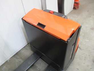 Használt targonca TOYOTA LWE160 ELEKTRO NIEDERHUBWAGENDEICHSEL (13073727)