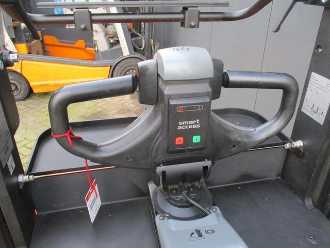 Használt targonca TOYOTA OSE 100W ELEKTRO NIEDERHUBKOMMISSIONIERER (12935561)