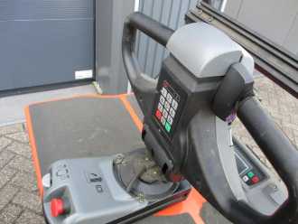 Használt targonca TOYOTA OSE250 ELEKTRO NIEDERHUBKOMMISSIONIERER (13033766)
