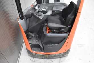 Használt targonca TOYOTA RRE 140 H /58788/ ELEKTRO SCHUBMASTSTAPLER (13069555)