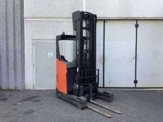 Használt targonca TOYOTA RRE140 ELEKTRO SCHUBMASTSTAPLER (13064998)