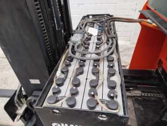 Használt targonca TOYOTA RRE200H ELEKTRO SCHUBMASTSTAPLER (13067367)
