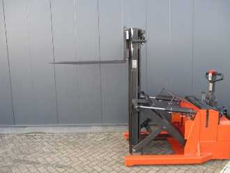 Használt targonca TOYOTA RWE120 ELEKTRO HOCHHUBWAGENFAHRERSTAND (13028626)