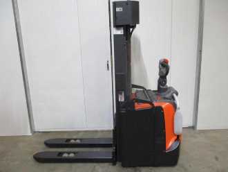 Használt targonca TOYOTA SPE160 ELEKTRO HOCHHUBWAGENFAHRERSTAND (13071595)