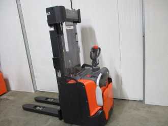 Használt targonca TOYOTA SPE160 ELEKTRO HOCHHUBWAGENFAHRERSTAND (13071595)